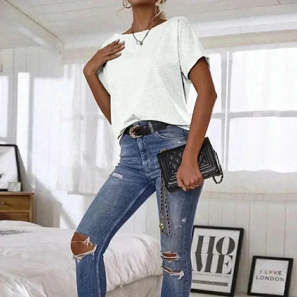 White Casual Women's  Solid Color Asymmetric Neck Batwing Short Sleeve T-Shirt - Picture 6 of 6